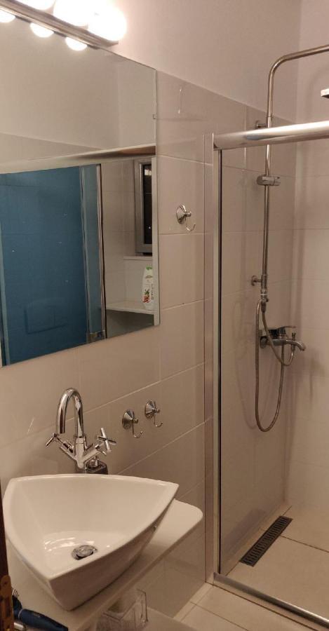 סרנדה Seaside View Apartment מראה חיצוני תמונה